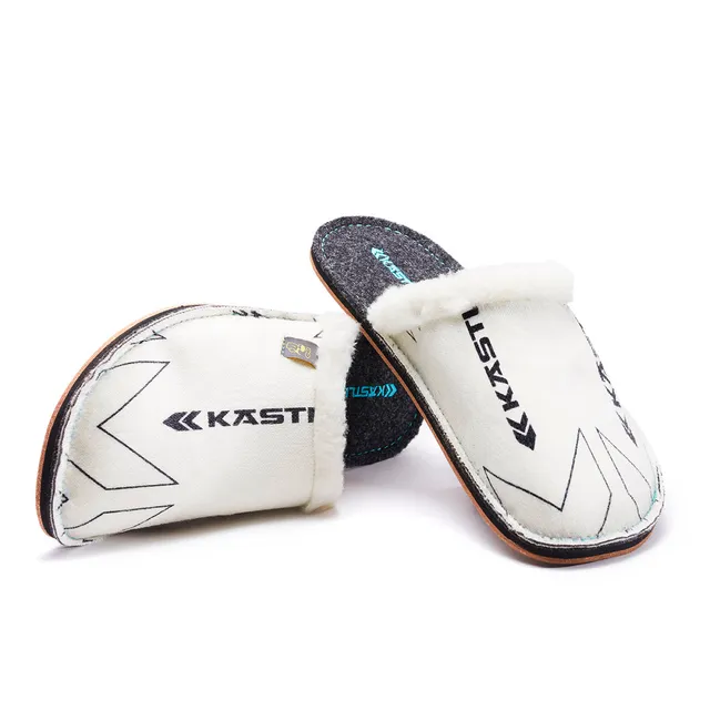 k-stle-skin-slippers-h-ttenschlapfen-aus-tourenfell-upcycling image 1